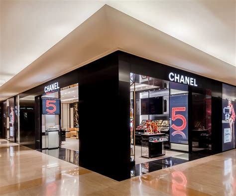 international plaza chanel boutique